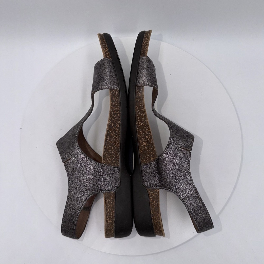 Dansko Reece Sandals Women's 40/10-10.5 Pewter Leather Toe Loop Cork Wedge Shoes - Picture 4 of 8